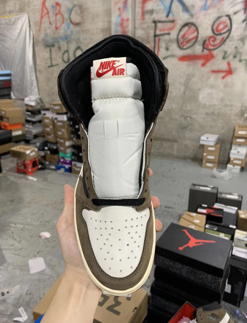 Air Jordan 1 Travis Scott