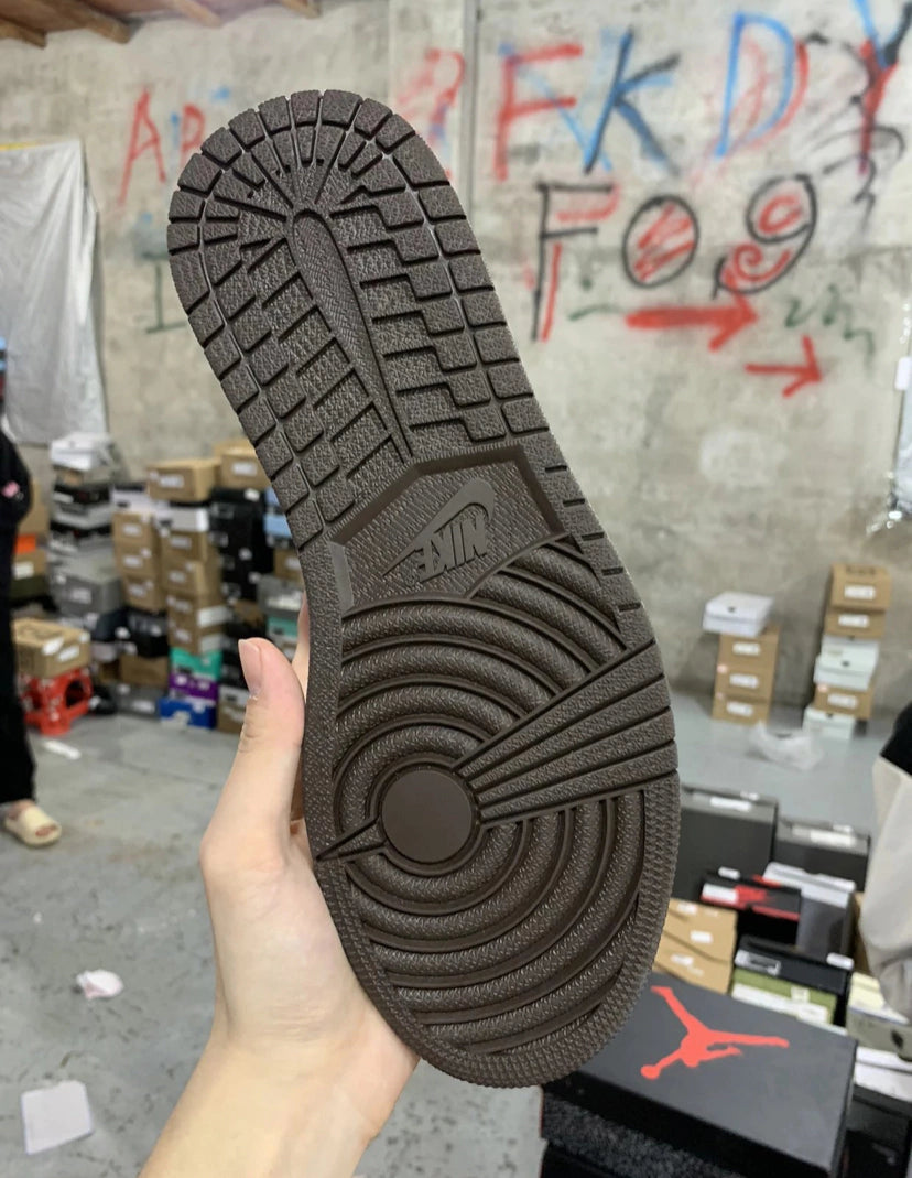 Air Jordan 1 Travis Scott